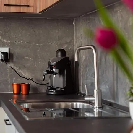 Designer 2bdr And 2bath Near Sea Retreat! アパート