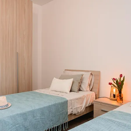 Designer 2bedroom And 2bath By Beyond Air Near Sea Retreat! *