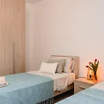 Designer 2bedroom And 2bath By Beyond Air Near Sea Retreat! *