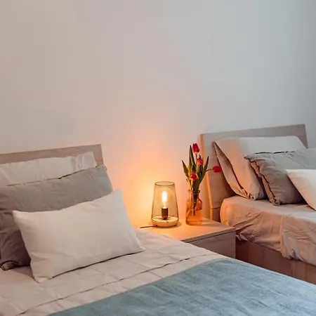 Designer 2bdr And 2bath Near Sea Retreat! Gzira