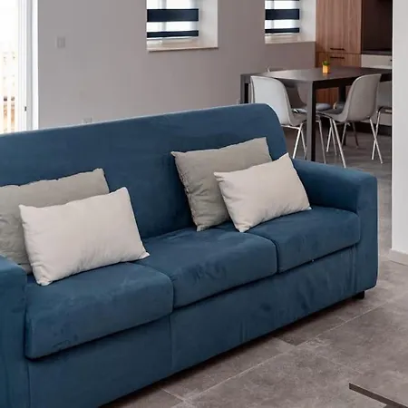 Designer 2bdr And 2bath Near Sea Retreat! Gzira