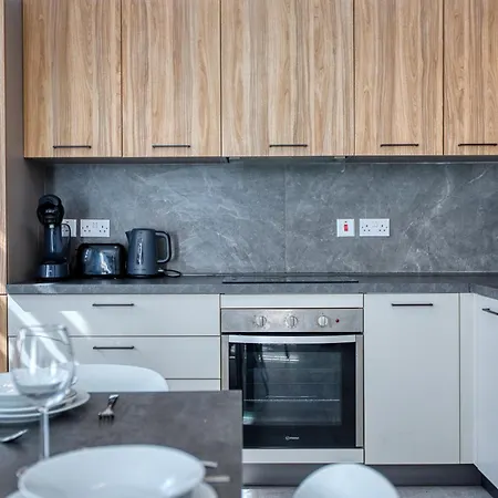 Designer 2bedroom And 2bath By Beyond Air Near Sea Retreat! *