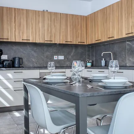 Designer 2bedroom And 2bath By Beyond Air Near Sea Retreat! Apartament *