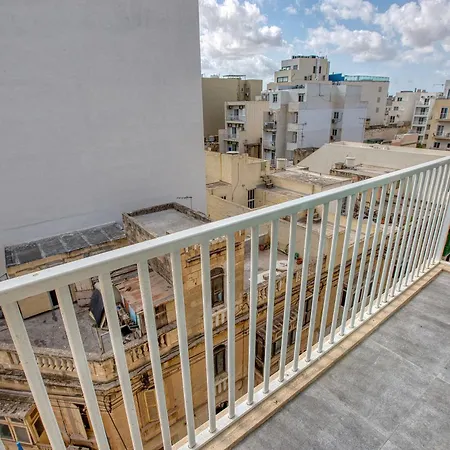 Designer 2bedroom And 2bath By Beyond Air Near Sea Retreat! * Gzira