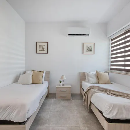 Designer 2bedroom And 2bath By Beyond Air Near Sea Retreat! * Gzira