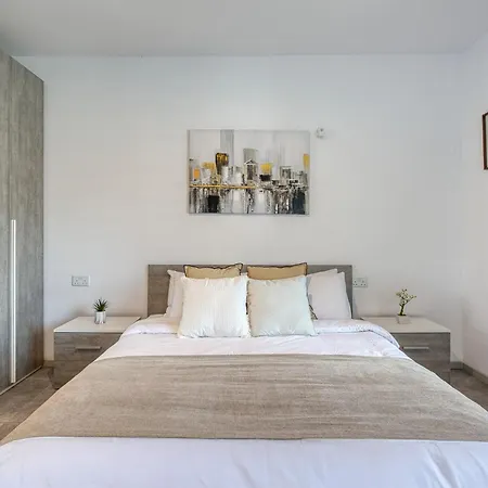 Designer 2bedroom And 2bath By Beyond Air Near Sea Retreat! *