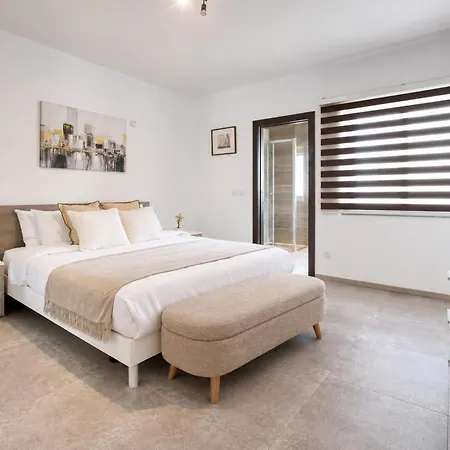 Designer 2bedroom And 2bath By Beyond Air Near Sea Retreat! * Gzira