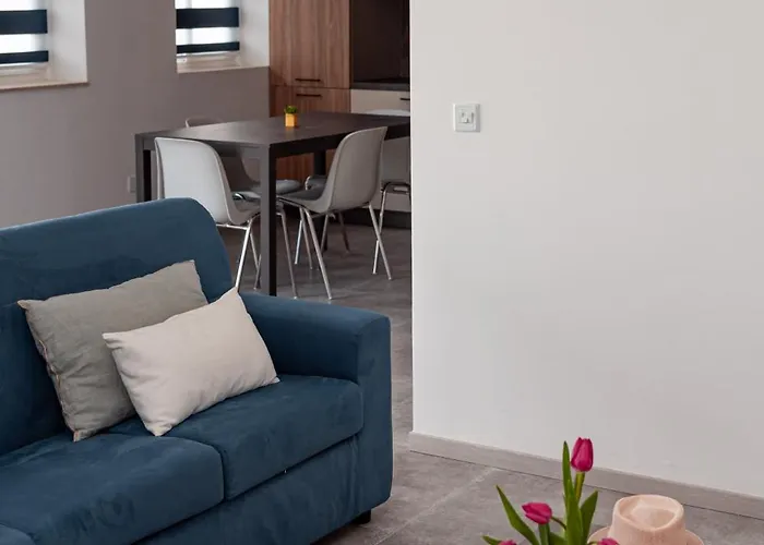 Designer 2bedroom And 2bath By Beyond Air Near Sea Retreat! *