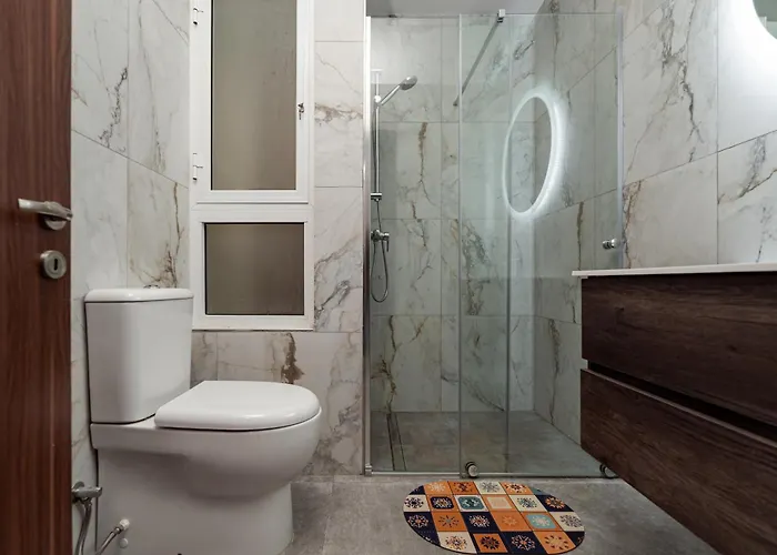 Designer 2bedroom And 2bath By Beyond Air Near Sea Retreat!